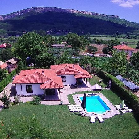 Madara Omaya Guest House Εξωτερικό φωτογραφία