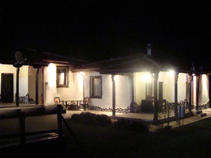 Madara Omaya Guest House Εξωτερικό φωτογραφία